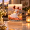 Personalisierte Acryl-Lampe mit LED-Holzsockel – inlumino