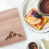 Frühstücksbrett Buche mit Gravur Berge
