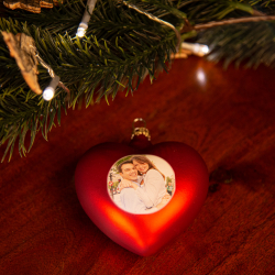 Fotogeschenke Weihnachtskugel Herz mit Foto rot
