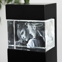 Fotogeschenke 3D Glasfoto mit Leuchtstele schwarz S quer