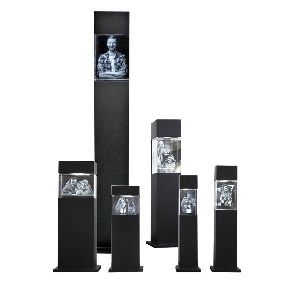 Leuchtstele Schwarz S mit 3D Glasfoto 90x60x60 quer Contento